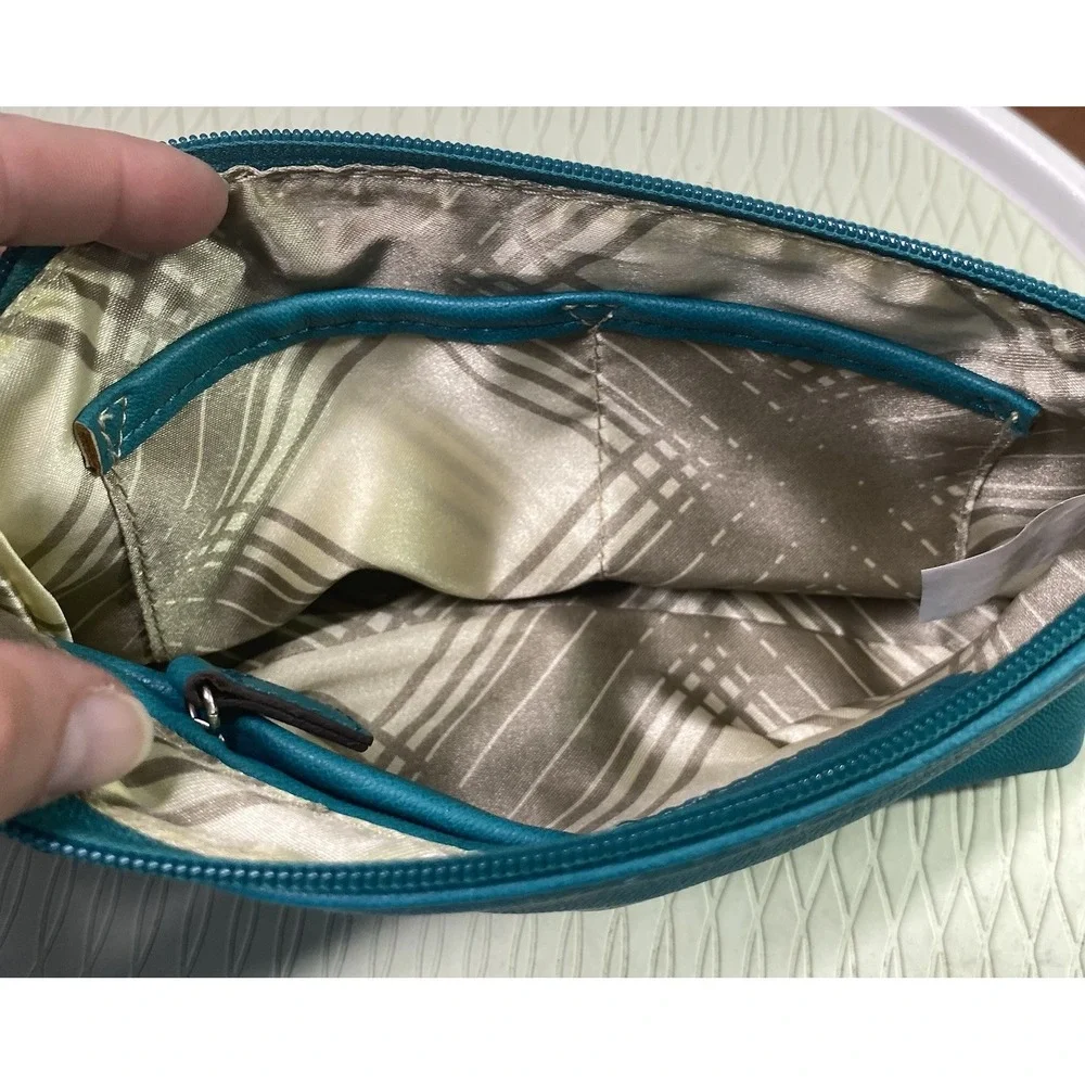 London Fog Teal Blue Womens Travel Makeup Bag Clutch Purse‎